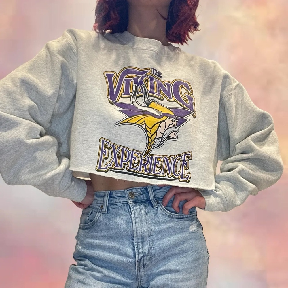 Vintage Vikings Cropped Sweater